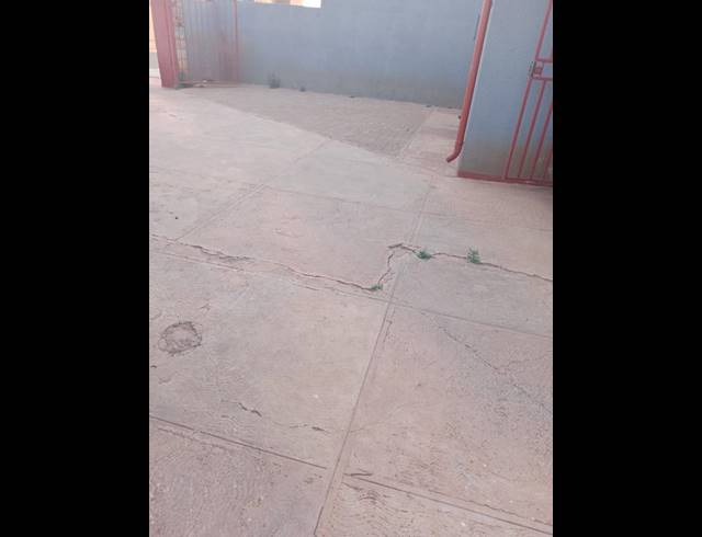 2 BEDROOM HOUSE FOR SALE IN DAWN PARK